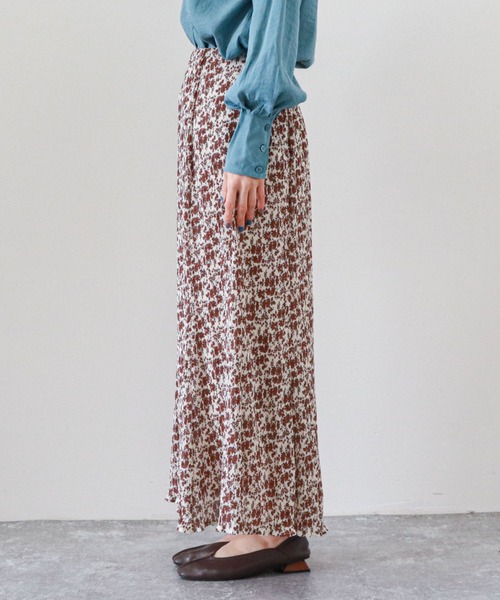 archives（アルシーヴ）の「楊柳フラワーミディフレアスカート（スカート・レディース・ブラック/ブラウン/オフホワイト/グリーン・MEDIUM）」の21枚目の写真