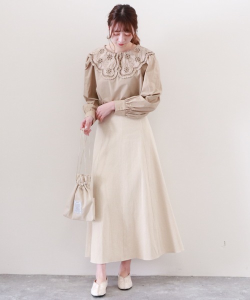 archives(アルシーヴ)の「コットンレースビックカラーブラウス(シャツ/ブラウス・レディース・ベージュ/ブラック/オフホワイト・MEDIUM)」の4枚目の写真