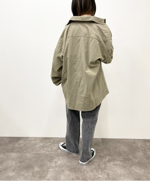 apres jour mignon（アプレジュールミニョン）の「BIGルーズシャツ【ZOZOTOWN限定アイテム】（シャツ/ブラウス・レディース・アイボリー/ベージュ/カーキ・X-LARGE/フリー）」の22枚目の写真