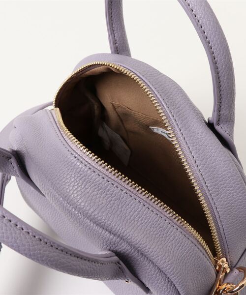 natural couture(ナチュラルクチュール)の「太ショルダーボストンバッグ(ボストンバッグ・レディース・アイボリー/ブラック/ラベンダー・FREE)」の5枚目の写真