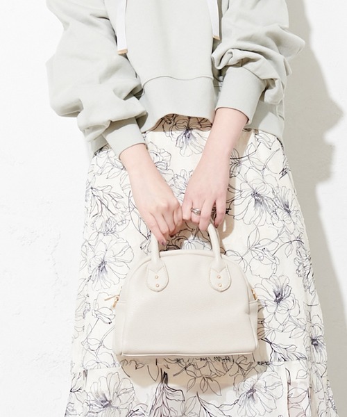 natural couture(ナチュラルクチュール)の「太ショルダーボストンバッグ(ボストンバッグ・レディース・アイボリー/ブラック/ラベンダー・FREE)」の16枚目の写真