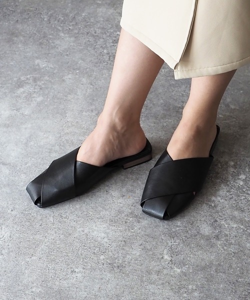 Riberry（リベリー）の「クロスメッシュスリッパサンダル（サンダル・レディース・ホワイト/ブラック/ベージュ・LARGE/MEDIUM）」の2枚目の写真