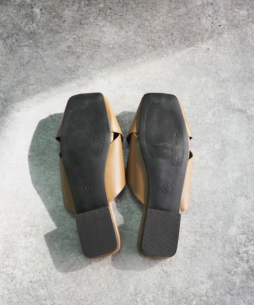 Riberry（リベリー）の「クロスメッシュスリッパサンダル（サンダル・レディース・ホワイト/ブラック/ベージュ・LARGE/MEDIUM）」の6枚目の写真