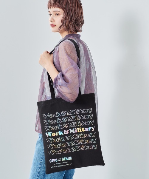 cepo（セポ）の「ホログラムプリントトート（トートバッグ・レディース・オレンジ/ブラック/グリーン/グレー・FREE）」の2枚目の写真