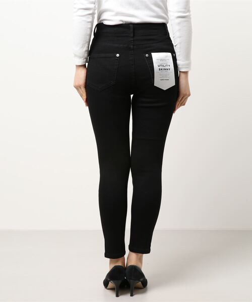 mysty woman(ミスティウーマン)の「ユーティリティスキニーデニム 942735(デニムパンツ・レディース・ブラック/ネイビー/グレー・MEDIUM/SMALL/LARGE)」の4枚目の写真