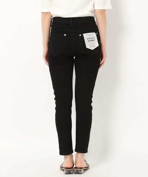 mysty woman(ミスティウーマン)の「ユーティリティスキニーデニム 942735(デニムパンツ・レディース・ブラック/ネイビー/グレー・MEDIUM/SMALL/LARGE)」の17枚目の写真
