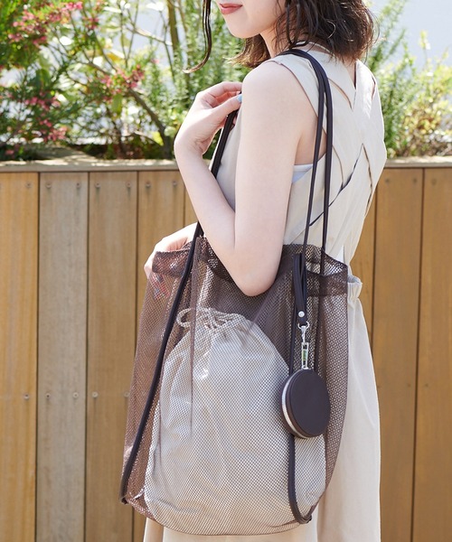 DISCOAT(ディスコート)の「パイピングメッシュトートバッグ(トートバッグ・レディース・ブラック/ブラウン/ベージュ・FREE)」の2枚目の写真