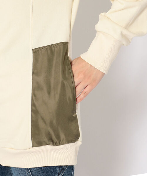 AVIREX(アヴィレックス)の「ステンシルコンビジップパーカー/ STENCIL COMBI ZIP PARKA(パーカー・レディース・ブラック/アイボリー・SMALL/MEDIUM)」の21枚目の写真