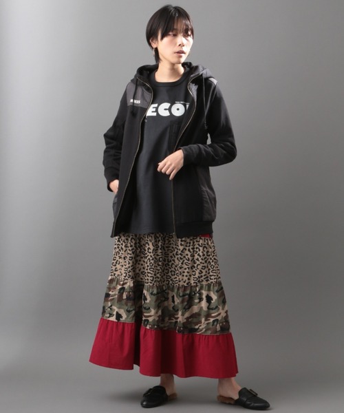 AVIREX(アヴィレックス)の「ステンシルコンビジップパーカー/ STENCIL COMBI ZIP PARKA(パーカー・レディース・ブラック/アイボリー・SMALL/MEDIUM)」の3枚目の写真