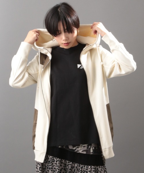 AVIREX(アヴィレックス)の「ステンシルコンビジップパーカー/ STENCIL COMBI ZIP PARKA(パーカー・レディース・ブラック/アイボリー・SMALL/MEDIUM)」の17枚目の写真