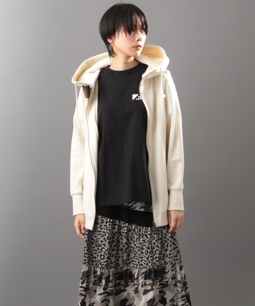 AVIREX(アヴィレックス)の「ステンシルコンビジップパーカー/ STENCIL COMBI ZIP PARKA(パーカー・レディース・ブラック/アイボリー・SMALL/MEDIUM)」の11枚目の写真