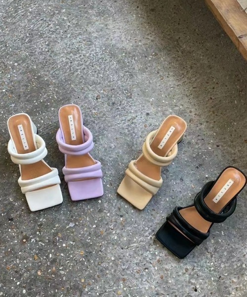 chuclla（チュクラ）の「【chuclla】【2021/SS】Macaroons puffer mule sandal chs146（サンダル・レディース・ブラック/ホワイト/ライトパープル/ベージュ・37/38/39/36/40）」の5枚目の写真