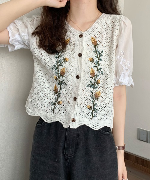 me+em select(ミームセレクト)の「【 6 pattern 】レースかぎ編み刺繍カーディガン(カーディガン/ボレロ・レディース・ホワイト系その他/ホワイト系その他2/ホワイト系その他3/ホワイト系その他4/ホワイト系その他5/ベージュ系その他2/ベージュ系その他3/ベージュ系その他4/ベージュ系その他5/ベージュ系その他/ホワイト/ベージュ・FREE)」の2枚目の写真