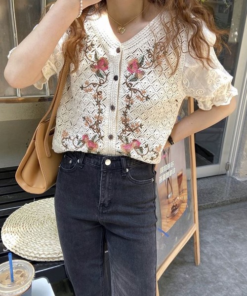 me+em select(ミームセレクト)の「【 6 pattern 】レースかぎ編み刺繍カーディガン(カーディガン/ボレロ・レディース・ホワイト系その他/ホワイト系その他2/ホワイト系その他3/ホワイト系その他4/ホワイト系その他5/ベージュ系その他2/ベージュ系その他3/ベージュ系その他4/ベージュ系その他5/ベージュ系その他/ホワイト/ベージュ・FREE)」の9枚目の写真