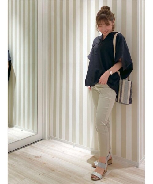 SHOO・LA・RUE（シューラルー）の「◆【SS-4L/3Dスキャン】裏ひんやりサテンスキニーパンツ（その他パンツ・レディース・アイボリー/ブラック/ベージュ/ピンク系・01/02/03/04/05/06/10）」の7枚目の写真