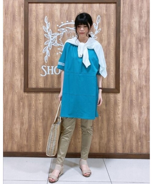 SHOO・LA・RUE（シューラルー）の「◆【SS-4L/3Dスキャン】裏ひんやりサテンスキニーパンツ（その他パンツ・レディース・アイボリー/ブラック/ベージュ/ピンク系・01/02/03/04/05/06/10）」の19枚目の写真