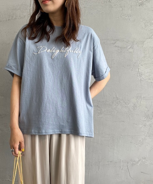 JEANS FACTORY （ジーンズファクトリー）の「[MAISON DE L'ALLURE/メゾンドゥラリュール] 発砲箔ロゴプリントTシャツ（Tシャツ/カットソー・レディース・オフホワイト/サックスブルー/モカ/チャコール・F）」の4枚目の写真