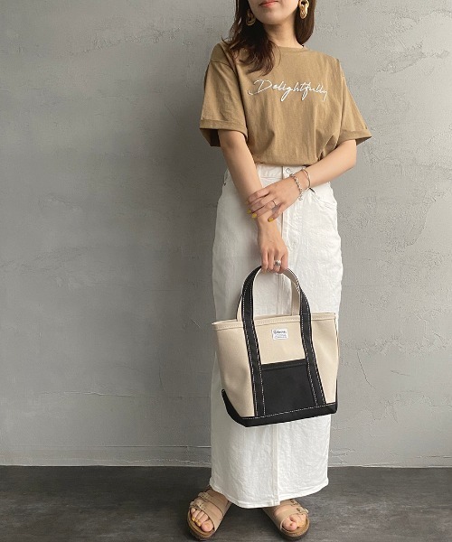 JEANS FACTORY （ジーンズファクトリー）の「[MAISON DE L'ALLURE/メゾンドゥラリュール] 発砲箔ロゴプリントTシャツ（Tシャツ/カットソー・レディース・オフホワイト/サックスブルー/モカ/チャコール・F）」の6枚目の写真