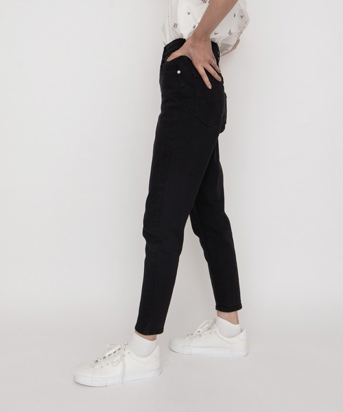 Levi's(リーバイス)の「HIGH WAISTED TAPER FLASH BLACK(デニムパンツ・レディース・ブラック・30inch/28inch/29inch/24inch/25inch/26inch/27inch/23inch)」の13枚目の写真