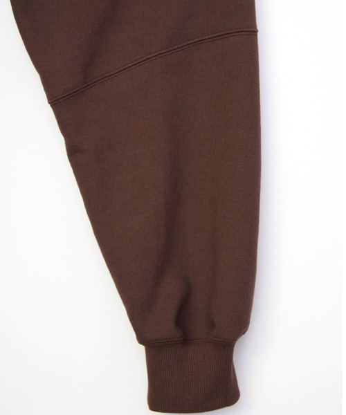 TAUPE（トープ）の「【TAUPE/トープ】 ピーコックプリントスタンドスウェット（スウェット・メンズ・ブラック/ブラウン・2）」の8枚目の写真