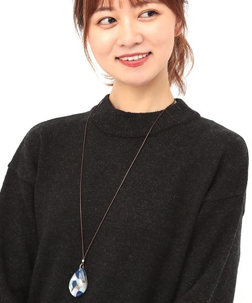 チチカカ（チチカカ）の「パウアシェルパネルネックレス（ネックレス・レディース・ネイビー/ボルドー/マスタード・FREE）」の4枚目の写真