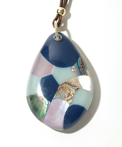 チチカカ（チチカカ）の「パウアシェルパネルネックレス（ネックレス・レディース・ネイビー/ボルドー/マスタード・FREE）」の12枚目の写真