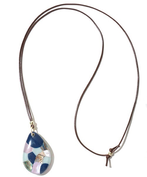 チチカカ（チチカカ）の「パウアシェルパネルネックレス（ネックレス・レディース・ネイビー/ボルドー/マスタード・FREE）」の9枚目の写真