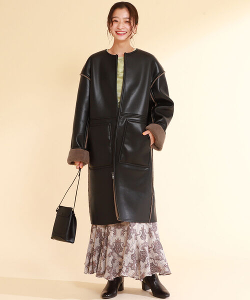 Ray BEAMS(レイビームス)の「Ray BEAMS / フェイク ムートン ノーカラー コート(ノーカラーコート・レディース・ブラック/ベージュ系その他・1/0)」の9枚目の写真