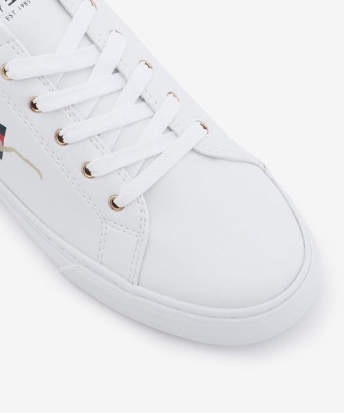 TOMMY HILFIGER(トミーヒルフィガー)の「ロゴスニーカー(スニーカー・レディース・ホワイト・23cm/23.5cm/24cm/22.0cm)」の4枚目の写真