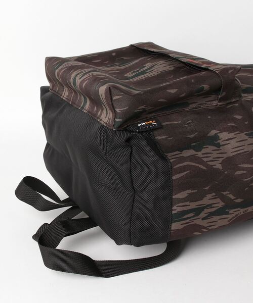 Carhartt WIP(カーハートダブリューアイピー)の「Carhartt WIP/カーハートダブリューアイピー バックパック PAYTON 18.4L I026877(バックパック/リュック・メンズ・グレー系その他/ブラック×ブラック・18L)」の5枚目の写真