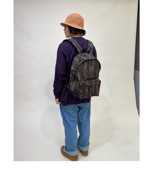 Carhartt WIP(カーハートダブリューアイピー)の「Carhartt WIP/カーハートダブリューアイピー バックパック PAYTON 18.4L I026877(バックパック/リュック・メンズ・グレー系その他/ブラック×ブラック・18L)」の9枚目の写真
