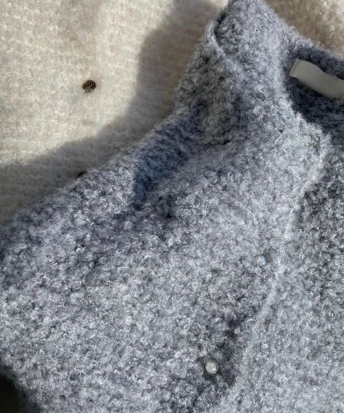 mood for a day（ムードフォーアデイ）の「romance cardigan / クロップドボアカーディガン（カーディガン/ボレロ・レディース・アイボリー/グレー・FREE）」の4枚目の写真