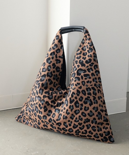 Loco Ocean（ロコオーシャン）の「アニマル柄 /レオパード ゼブラ カウ柄 トライアングルトートバッグ（トートバッグ・レディース・A/B/C/D・ONE SIZE）」の2枚目の写真