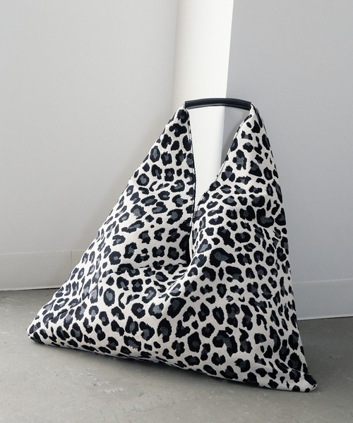 Loco Ocean（ロコオーシャン）の「アニマル柄 /レオパード ゼブラ カウ柄 トライアングルトートバッグ（トートバッグ・レディース・A/B/C/D・ONE SIZE）」の3枚目の写真