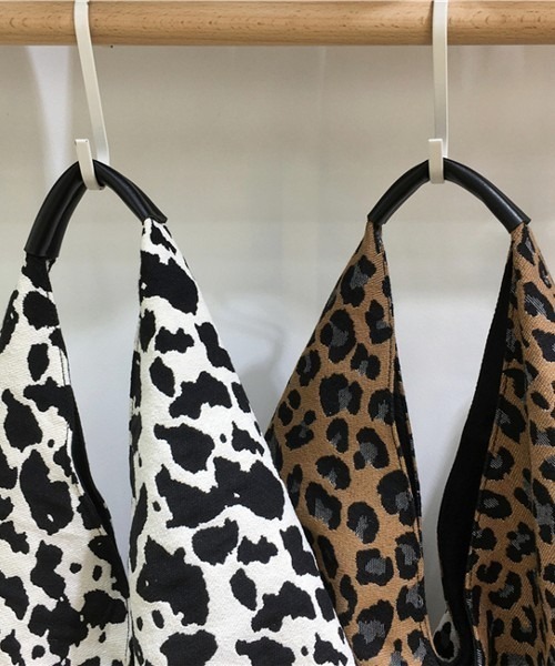 Loco Ocean（ロコオーシャン）の「アニマル柄 /レオパード ゼブラ カウ柄 トライアングルトートバッグ（トートバッグ・レディース・A/B/C/D・ONE SIZE）」の16枚目の写真