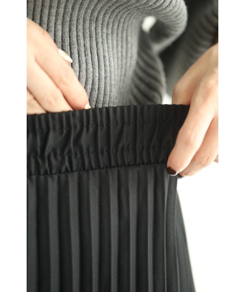 cawaii（カワイイ）の「（黒）2種プリーツが弾むランダム裾ミディアムスカート（スカート・レディース・ブラック・FREE）」の5枚目の写真