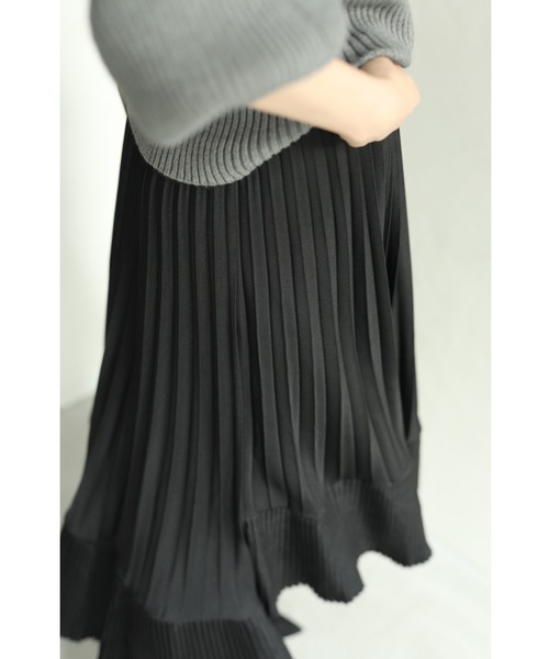 cawaii（カワイイ）の「（黒）2種プリーツが弾むランダム裾ミディアムスカート（スカート・レディース・ブラック・FREE）」の7枚目の写真