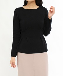 総針ペプラムニット