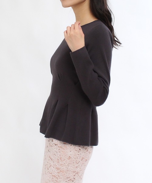 TRUDEA（トルディア）の「総針ペプラムニット（ニット/セーター・レディース・ブラック/アイボリー/チャコールグレー/ピンク・LARGE/MEDIUM）」の14枚目の写真