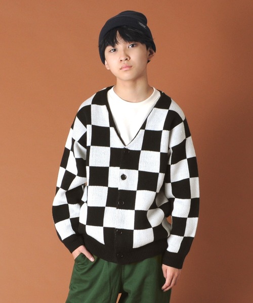 GLAZOS（グラソス）の「ニット・ドロップショルダーカーディガン【マシンウォッシャブル】（カーディガン/ボレロ・キッズ・ブラック/レッド/カーキ/ブルー・130cm/140cm/150cm/160cm/170cm）」の2枚目の写真