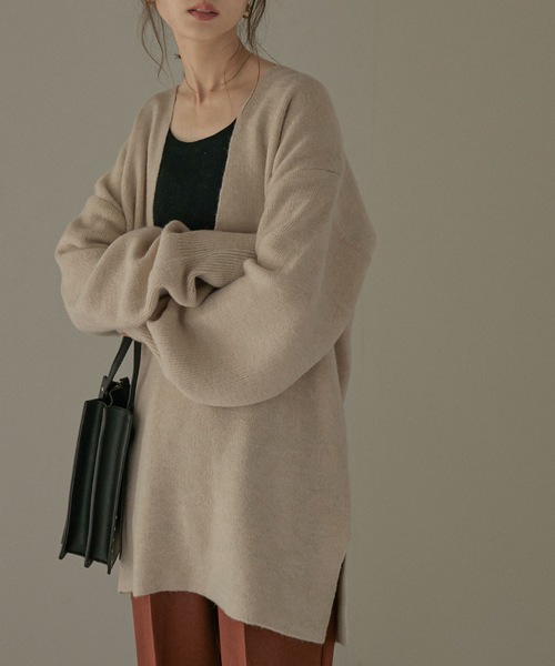 Fashion Letter(ファッションレター)の「深Vネックニットプルオーバー(ニット/セーター・レディース・アイボリー/ブラック/グレイッシュベージュ/ベージュ/ピンク・M)」の19枚目の写真