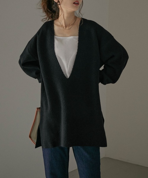 Fashion Letter(ファッションレター)の「深Vネックニットプルオーバー(ニット/セーター・レディース・アイボリー/ブラック/グレイッシュベージュ/ベージュ/ピンク・M)」の13枚目の写真