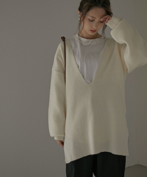 Fashion Letter(ファッションレター)の「深Vネックニットプルオーバー(ニット/セーター・レディース・アイボリー/ブラック/グレイッシュベージュ/ベージュ/ピンク・M)」の18枚目の写真