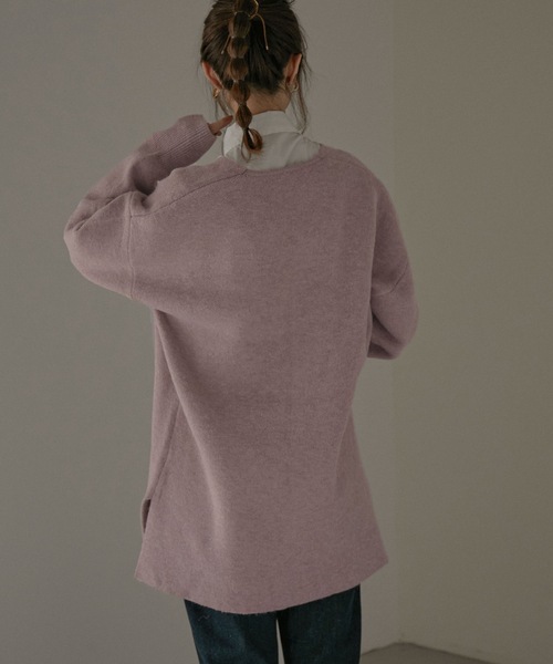 Fashion Letter(ファッションレター)の「深Vネックニットプルオーバー(ニット/セーター・レディース・アイボリー/ブラック/グレイッシュベージュ/ベージュ/ピンク・M)」の21枚目の写真