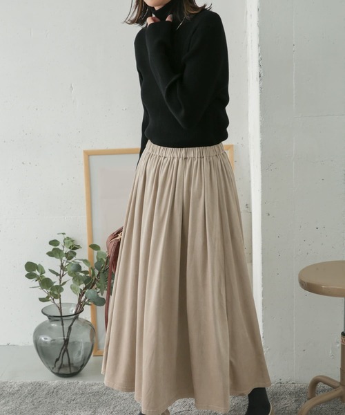 URBAN RESEARCH DOORS(アーバンリサーチドアーズ)の「スウェードギャザースカート(スカート・レディース・モカ/グレー系その他/カーキ・ONE)」の8枚目の写真