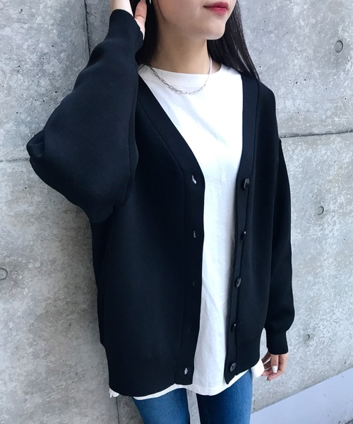 INGNI(イング)の「Vネックニットカーディガン(スウェット・レディース・アイボリー/ブラック/ミント/ブルー系6/ピンク・M)」の3枚目の写真