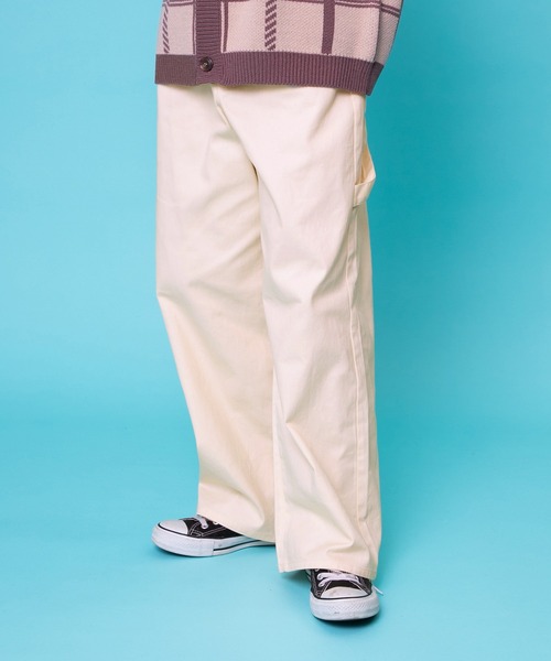 PairPair（ペアペア）の「ツイルワイドペインターパンツ(ユニセックス)（カーゴパンツ・メンズ・レッド/イエロー/アイボリー/グレイッシュブルー・MEDIUM/LARGE）」の10枚目の写真