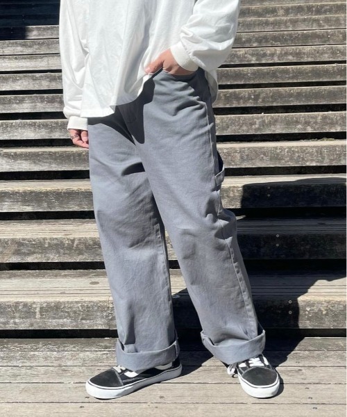 PairPair（ペアペア）の「ツイルワイドペインターパンツ(ユニセックス)（カーゴパンツ・メンズ・レッド/イエロー/アイボリー/グレイッシュブルー・MEDIUM/LARGE）」の14枚目の写真