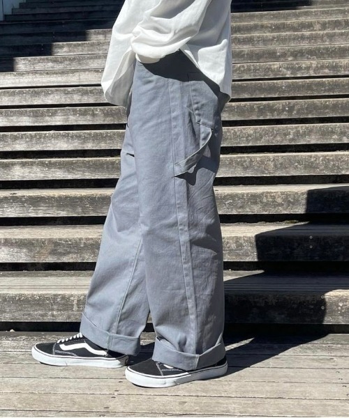 PairPair（ペアペア）の「ツイルワイドペインターパンツ(ユニセックス)（カーゴパンツ・メンズ・レッド/イエロー/アイボリー/グレイッシュブルー・MEDIUM/LARGE）」の18枚目の写真