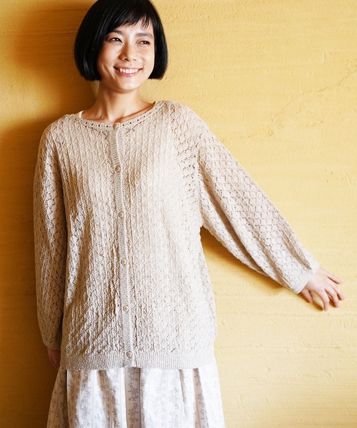 LBC（エルビーシー）の「透かし編みカーデプルオーバー（ニット/セーター・レディース・ホワイト/ベージュ・M）」の2枚目の写真